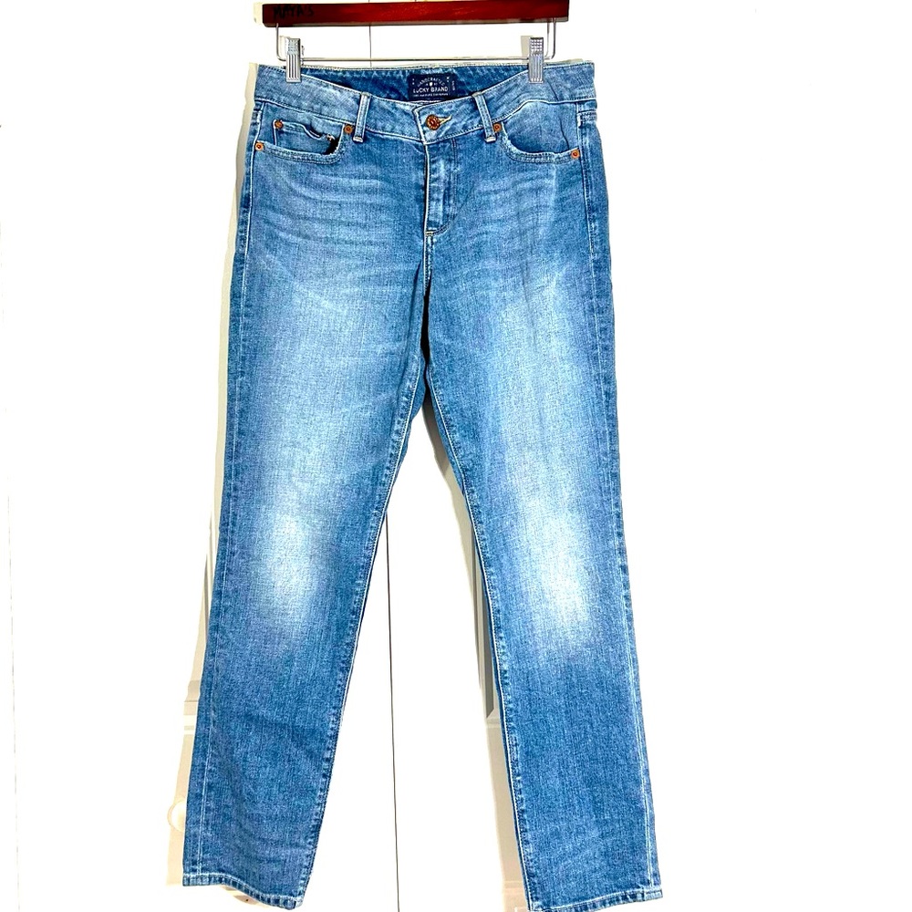 Lucky Brand women’s Jeans sz 10/30 Lolita Skinny Jeans. my big rear doesn’t fit